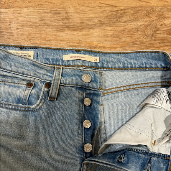 Levi’s wedgie straight size 25 - Picture 4 of 6